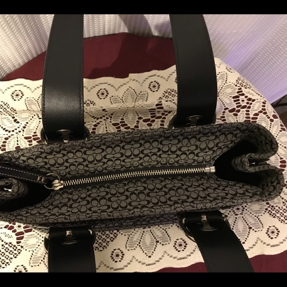 Coach - Mini Signature F12310 Bag  NWOT - Picture 7 of 9